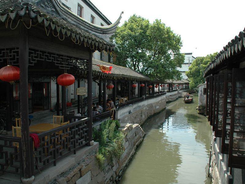 探秘9支蓝玫瑰+1支红玫瑰代表什么。。。?